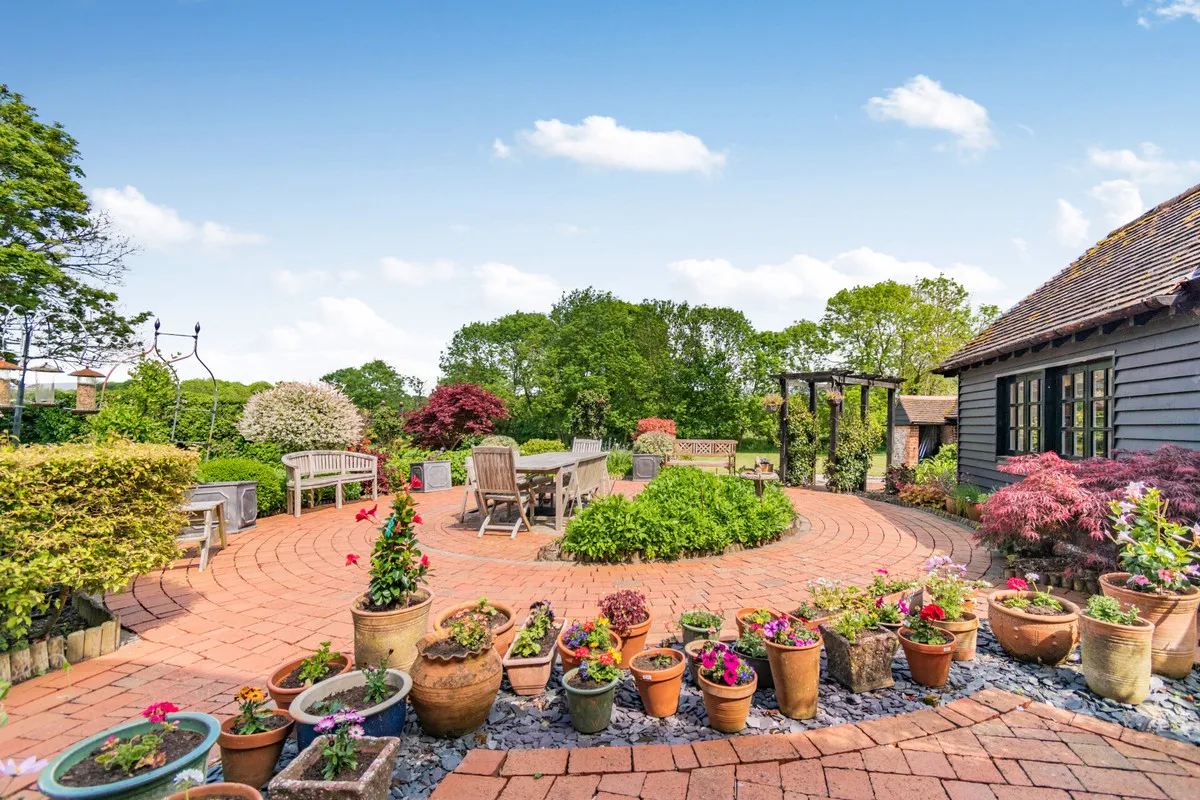 Ripley Road, East Clandon Guildford, GU4, photo 24