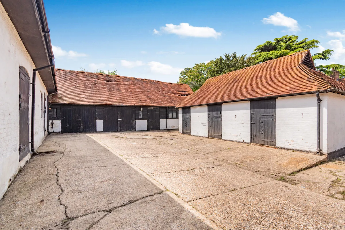 Ripley Road, East Clandon Guildford, GU4, photo 19