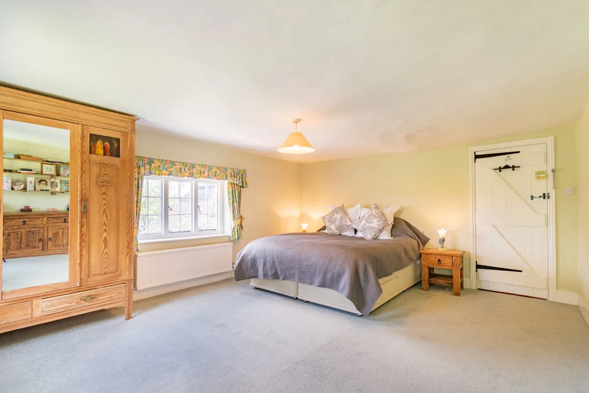 Ripley Road, East Clandon Guildford, GU4, photo 14