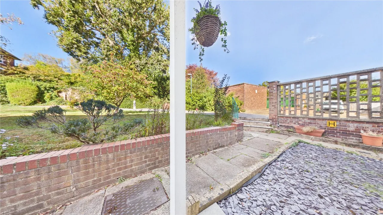 Mowbray Road, London, SE19, photo 15