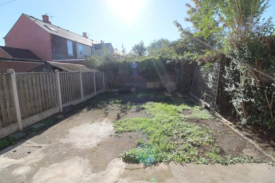 Sheffield Road, Available Now, S9, photo 7