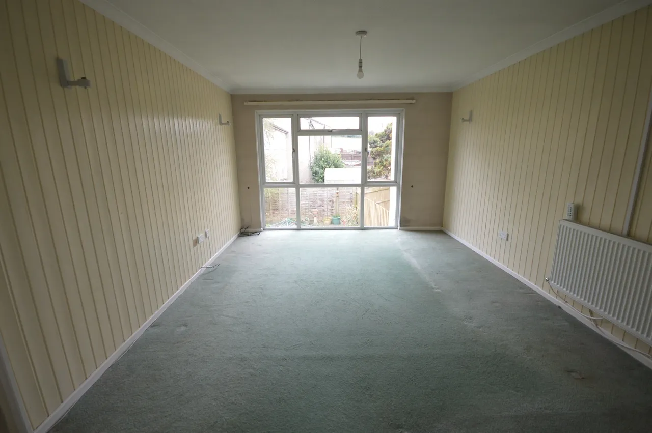 2 bed flat for sale — Randalls Croft Road, Wilton, Salisbury