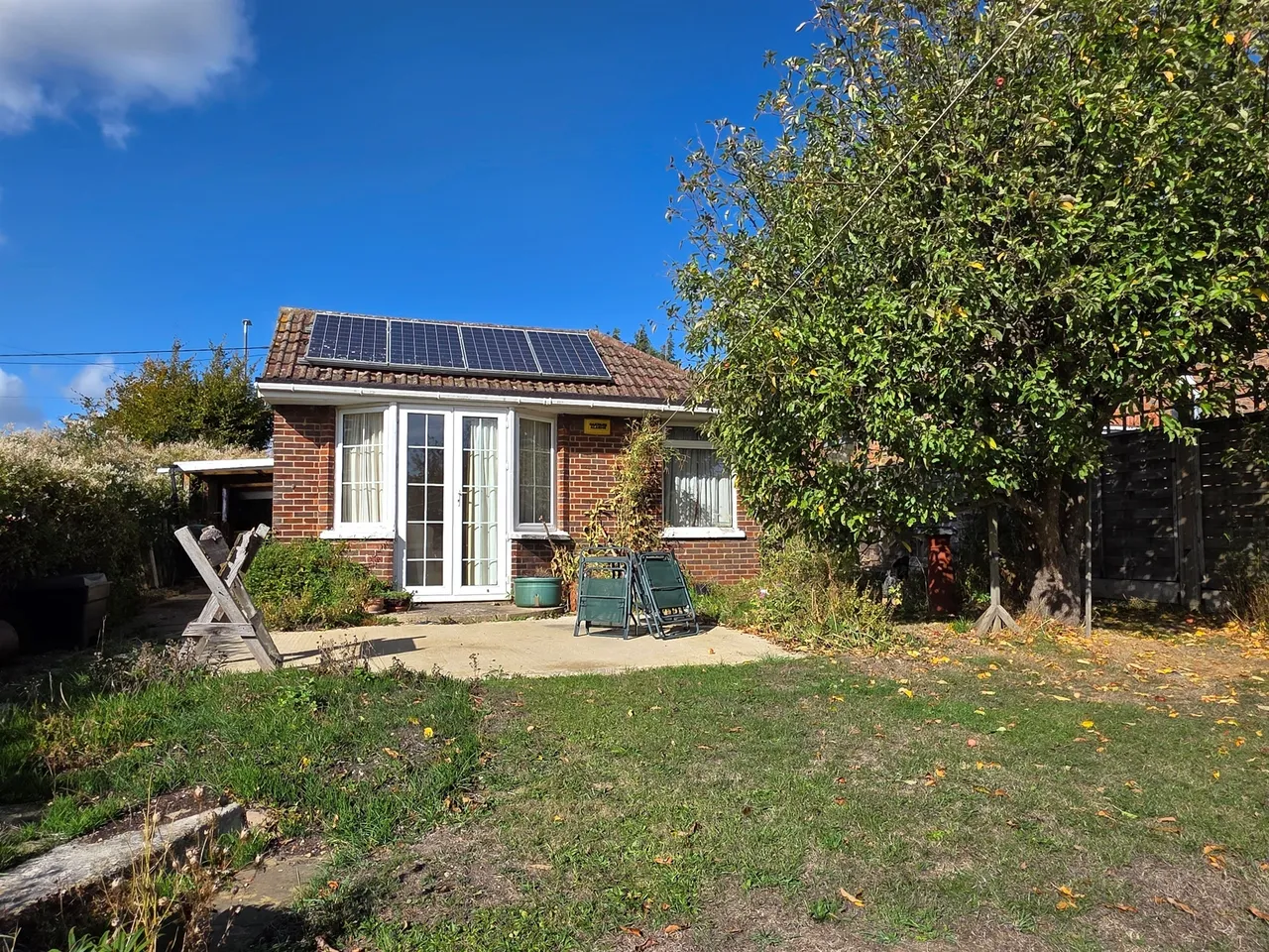 Aylesbury Road, Bierton, HP22, photo 18