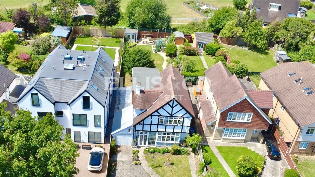 Oldfield Lane North, Greenford, UB6, photo 29