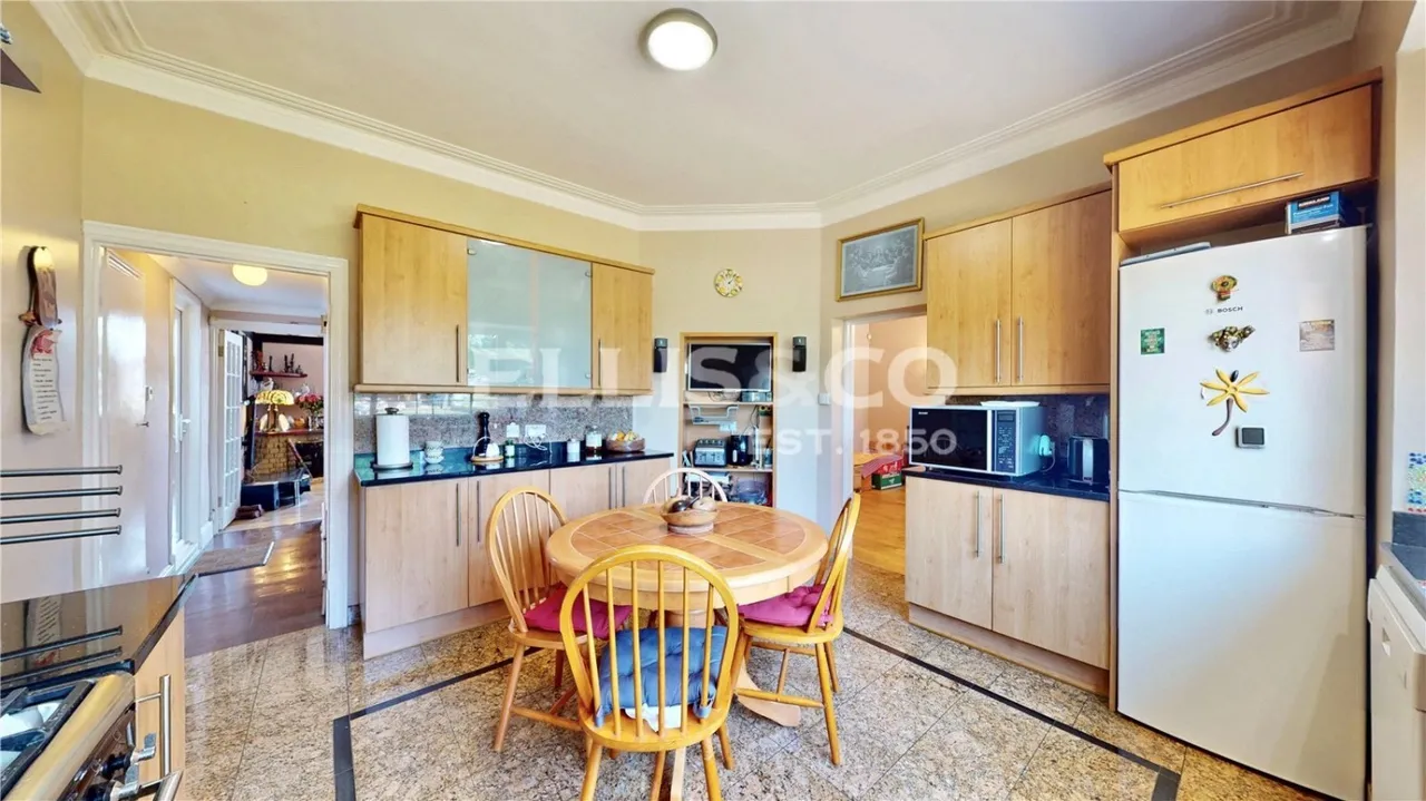 Oldfield Lane North, Greenford, UB6, photo 24