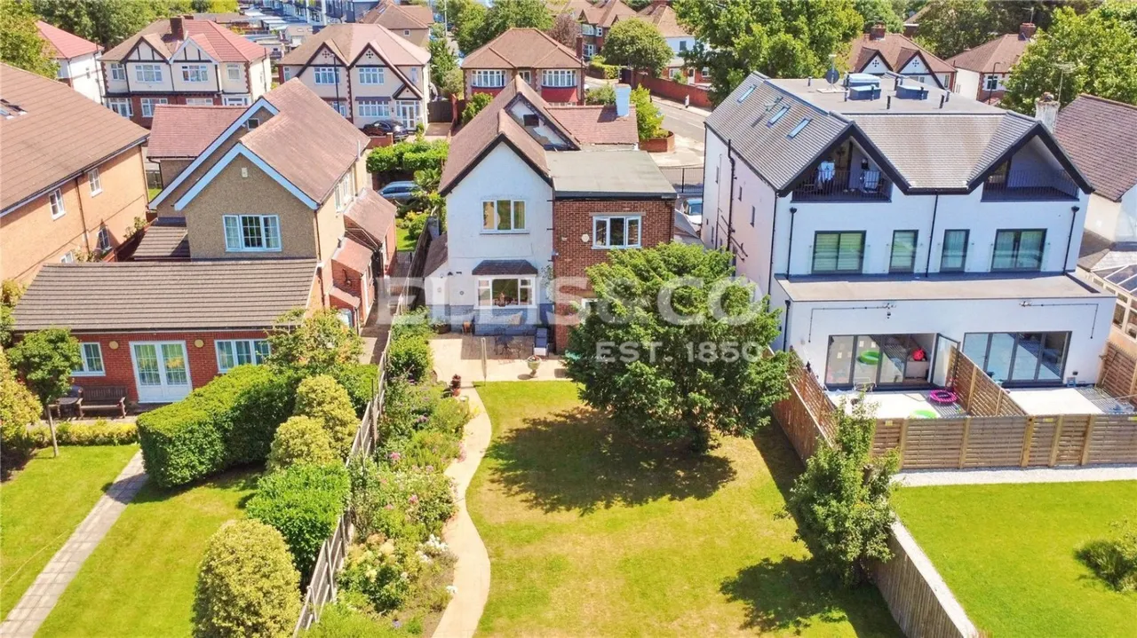 Oldfield Lane North, Greenford, UB6, photo 3
