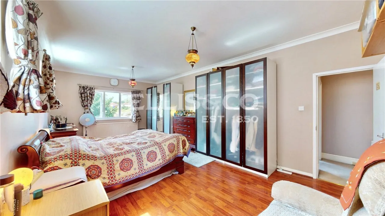 Oldfield Lane North, Greenford, UB6, photo 15