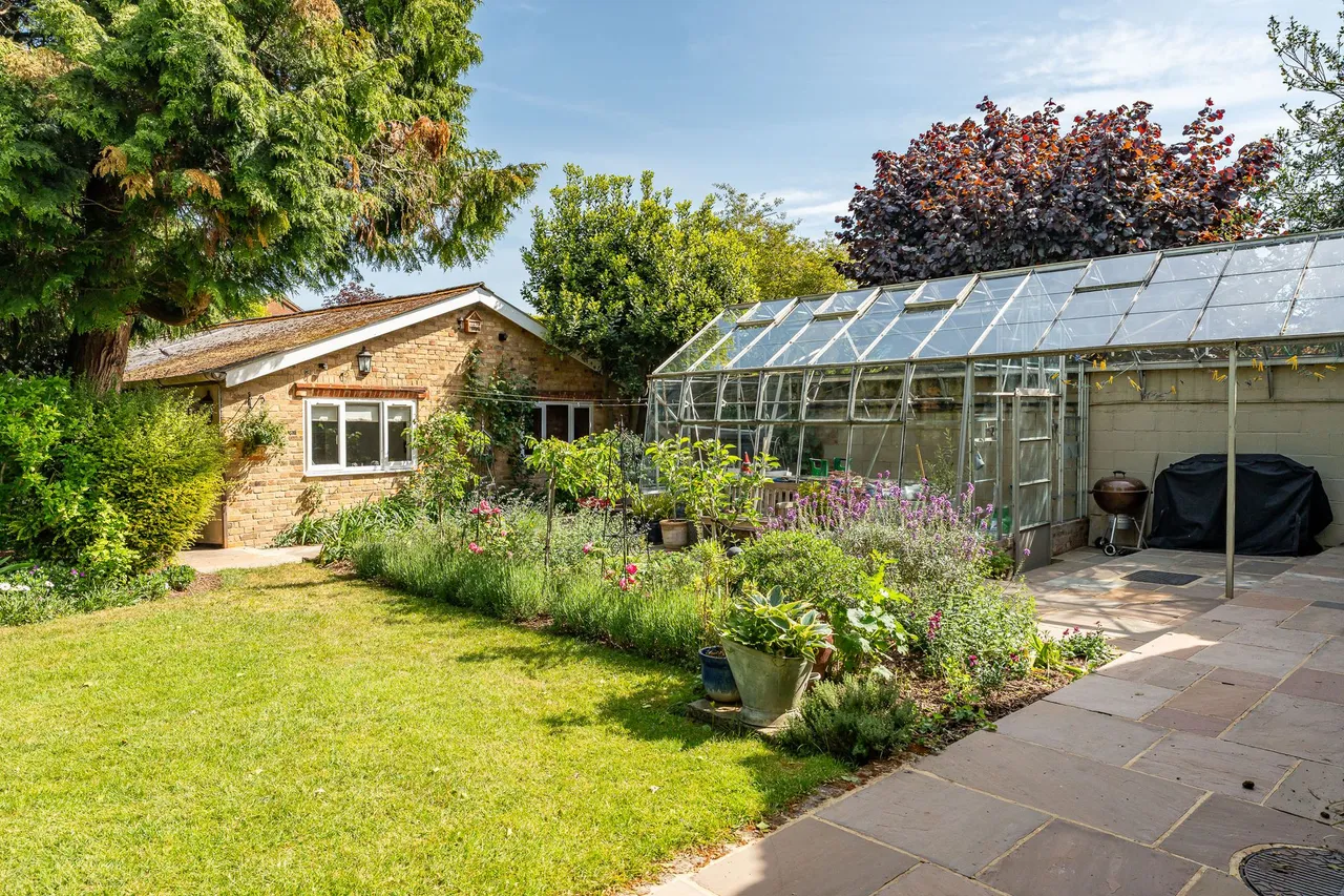 Wengeo Lane, Ware, SG12, photo 43
