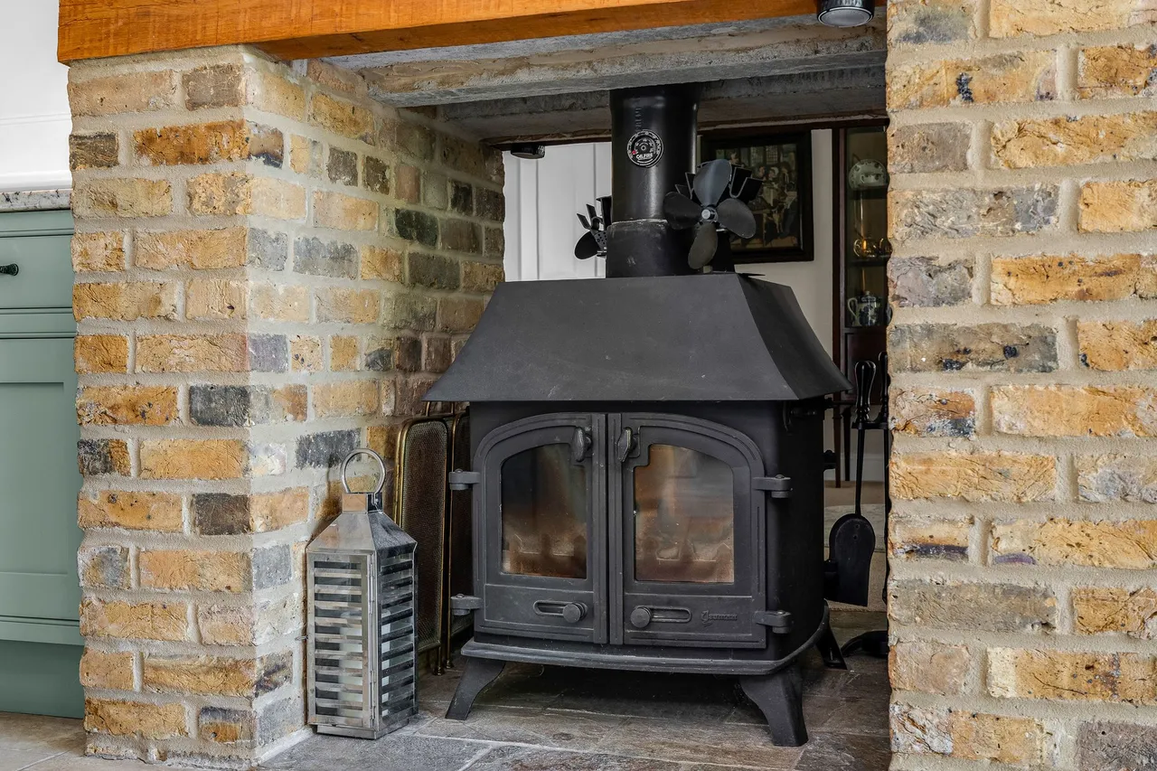 Wengeo Lane, Ware, SG12, photo 10