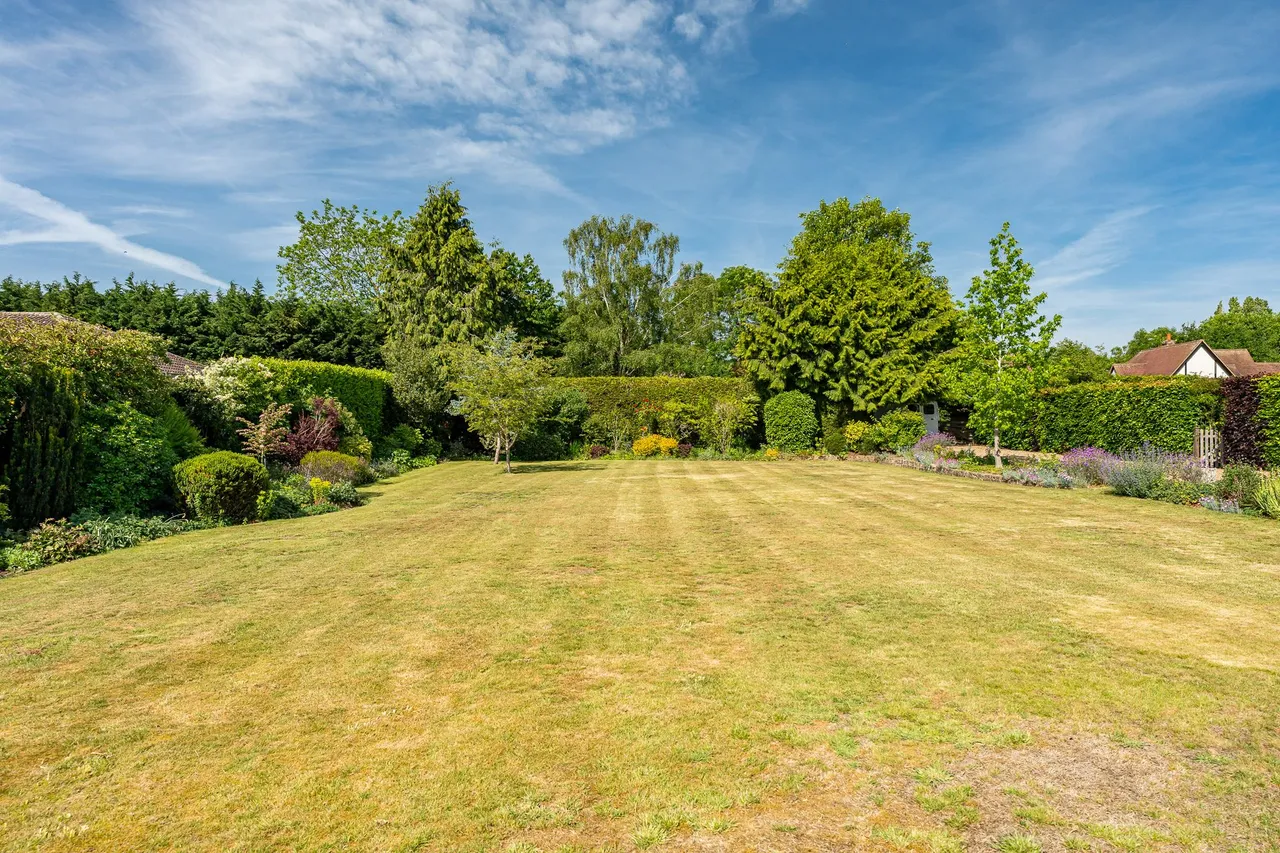 Wengeo Lane, Ware, SG12, photo 42