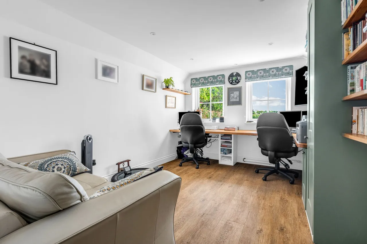 Wengeo Lane, Ware, SG12, photo 15