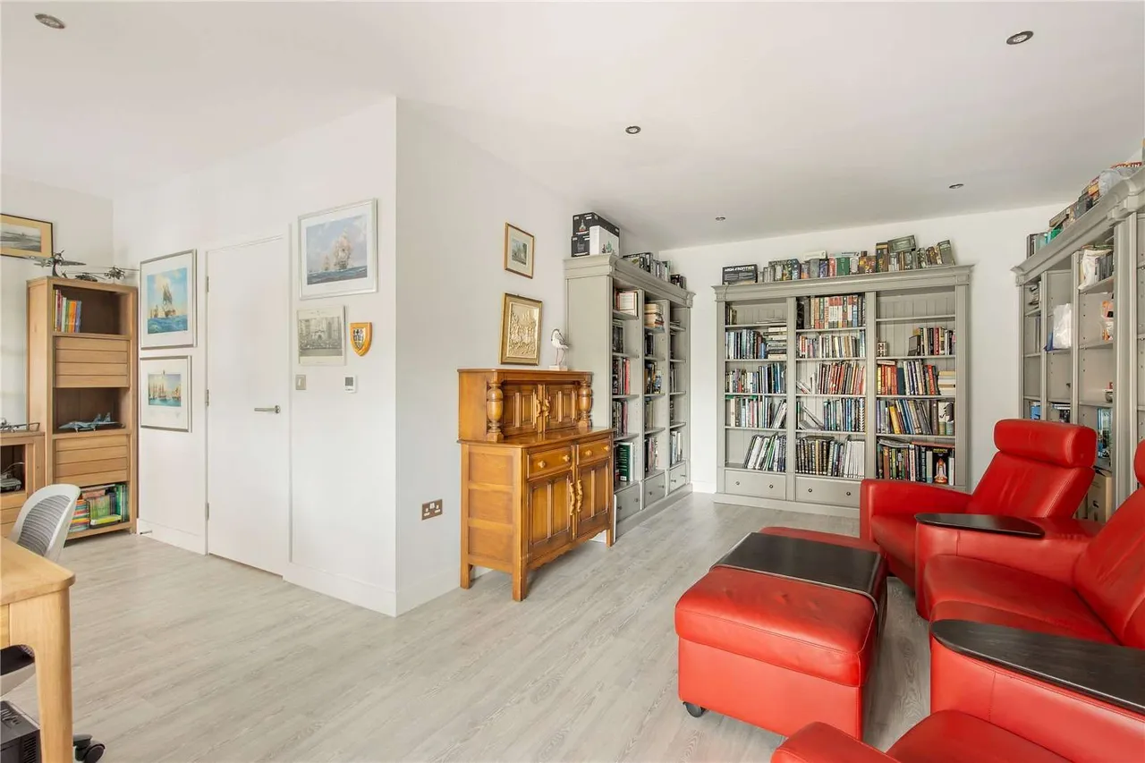 Knightly Avenue, Cambridge, Cambridgeshire, CB2 0AN, photo 6