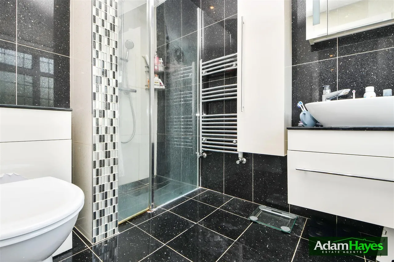 Woodgrange Avenue, North Finchley, N12, photo 11