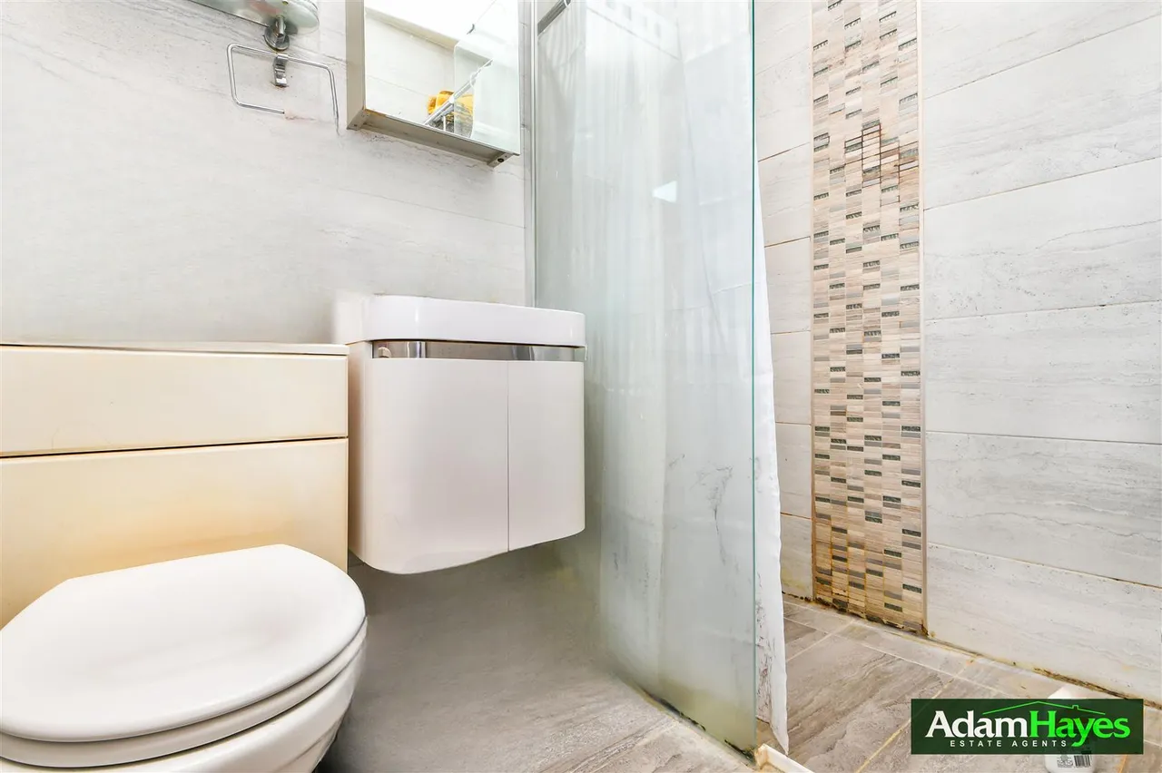 Woodgrange Avenue, North Finchley, N12, photo 9