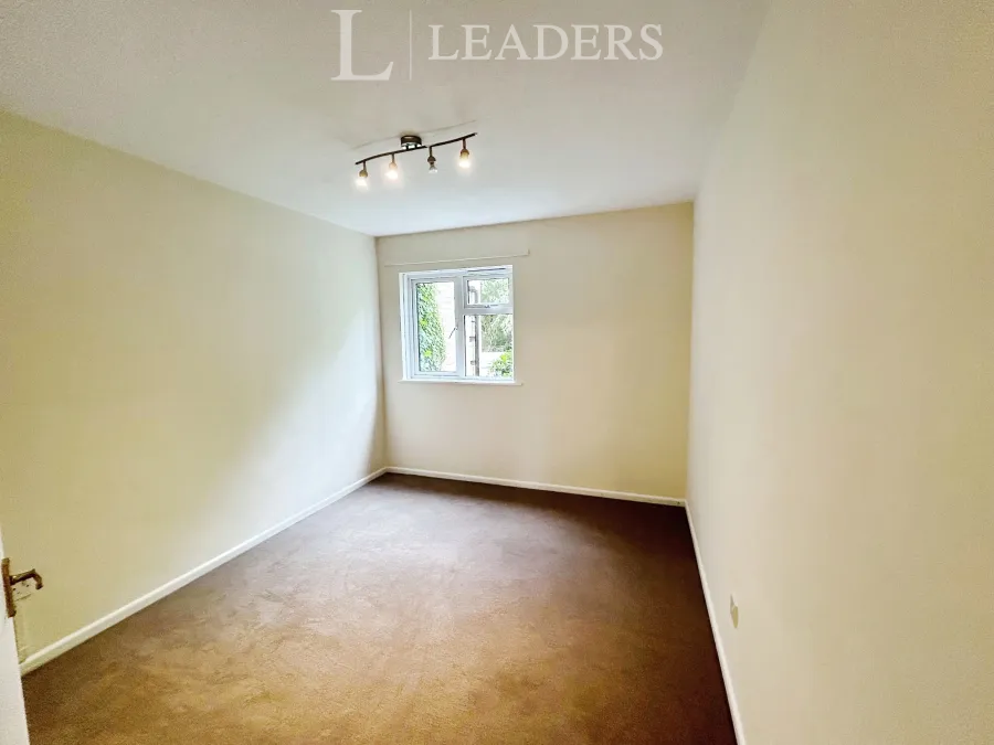 Unwin Road, Cheltenham, GL51, photo 4