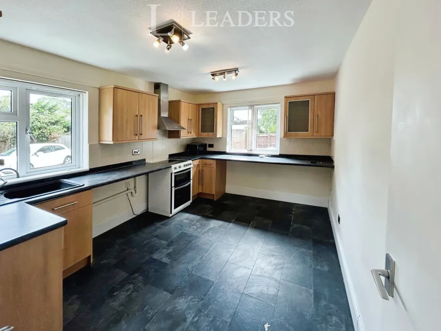 Unwin Road, Cheltenham, GL51, photo 10