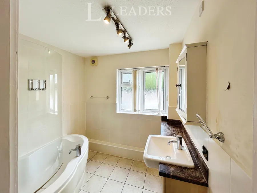Unwin Road, Cheltenham, GL51, photo 5