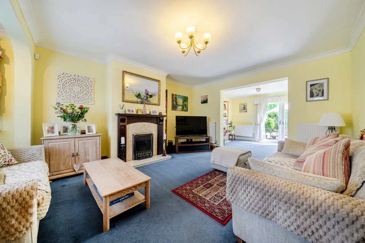 Olyffe Avenue, DA16, photo 2