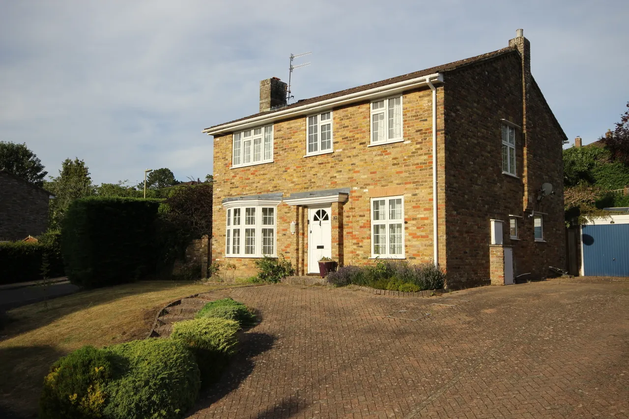 4 bed house for sale — Huntsmead, Alton, GU34