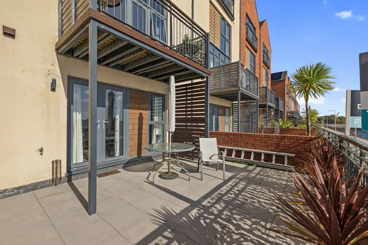 Langdon Road, Swansea, SA1, photo 5
