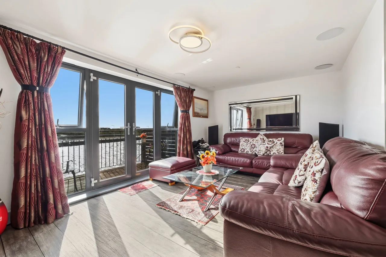 Langdon Road, Swansea, SA1, photo 11