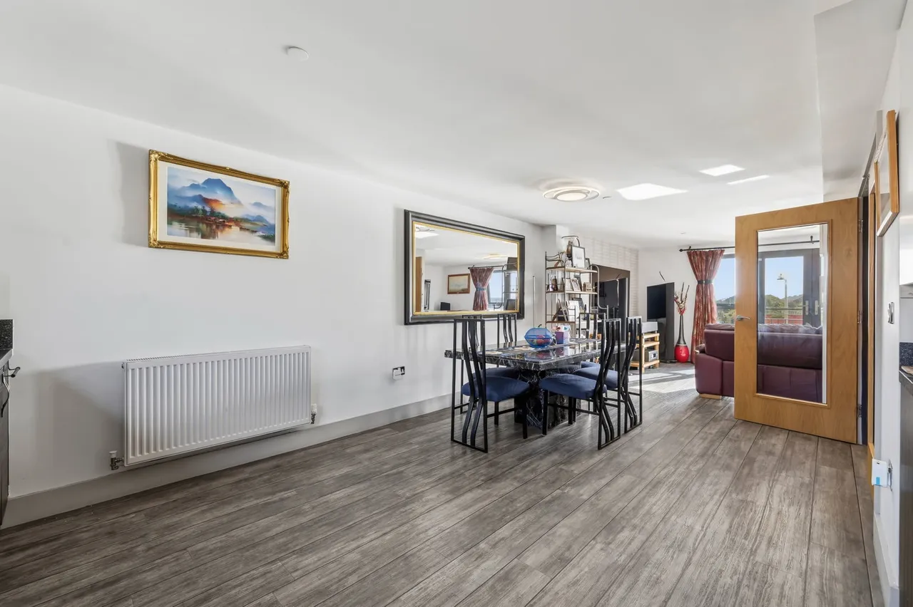 Langdon Road, Swansea, SA1, photo 18