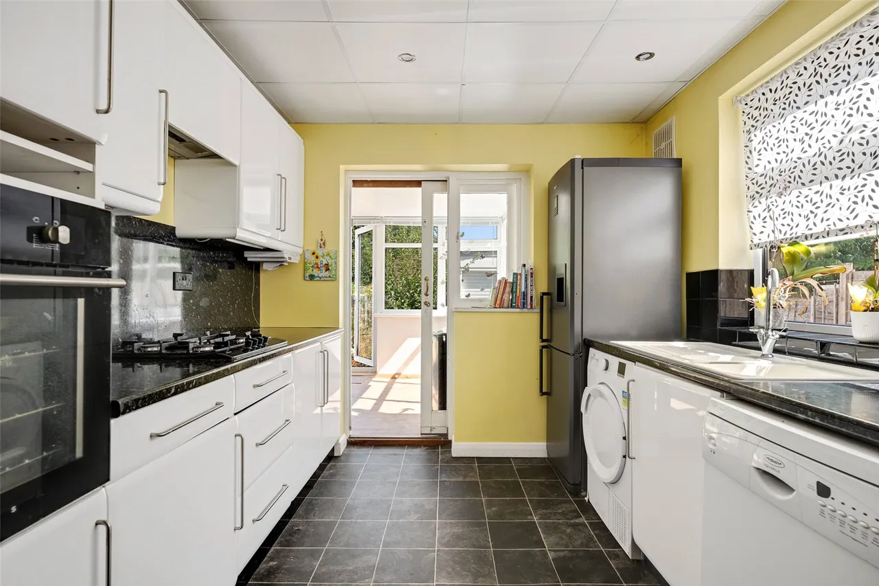 Crescent Gardens, Swanley, BR8, photo 2