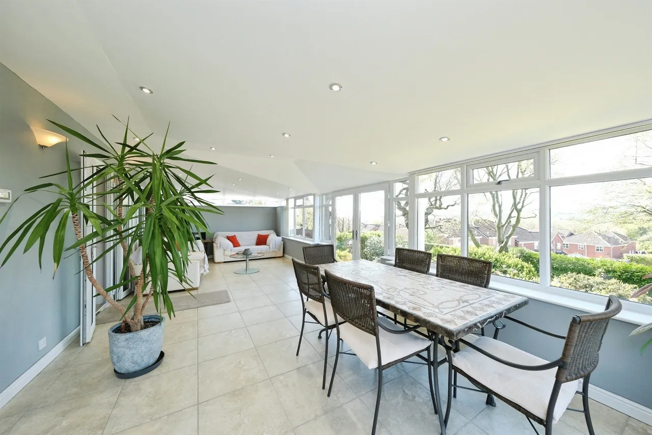 High Street, Clay Cross, S45, photo 15