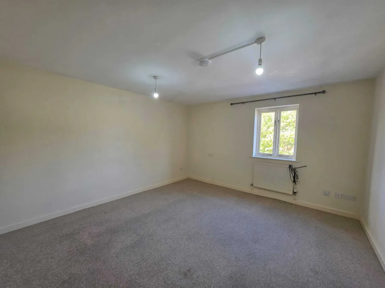 Elstree Way, Abbey Meads, SN25, photo 2