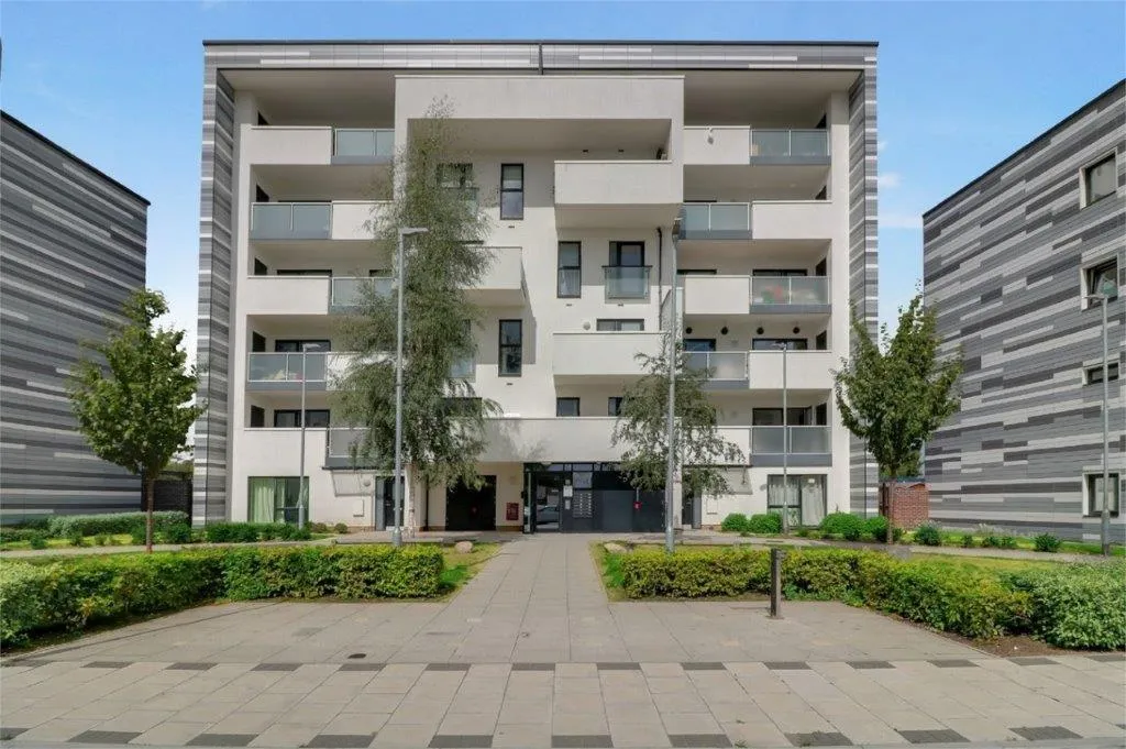 2 bed flat to rent, Williams Way, Wembley, HA0