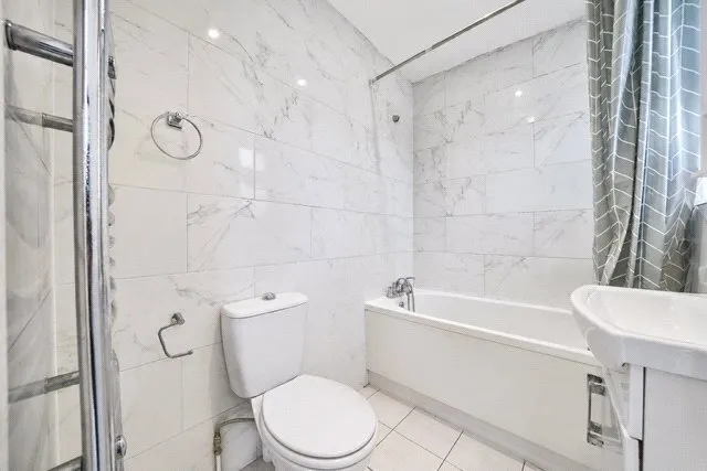 Florence Road, London, E13, photo 7