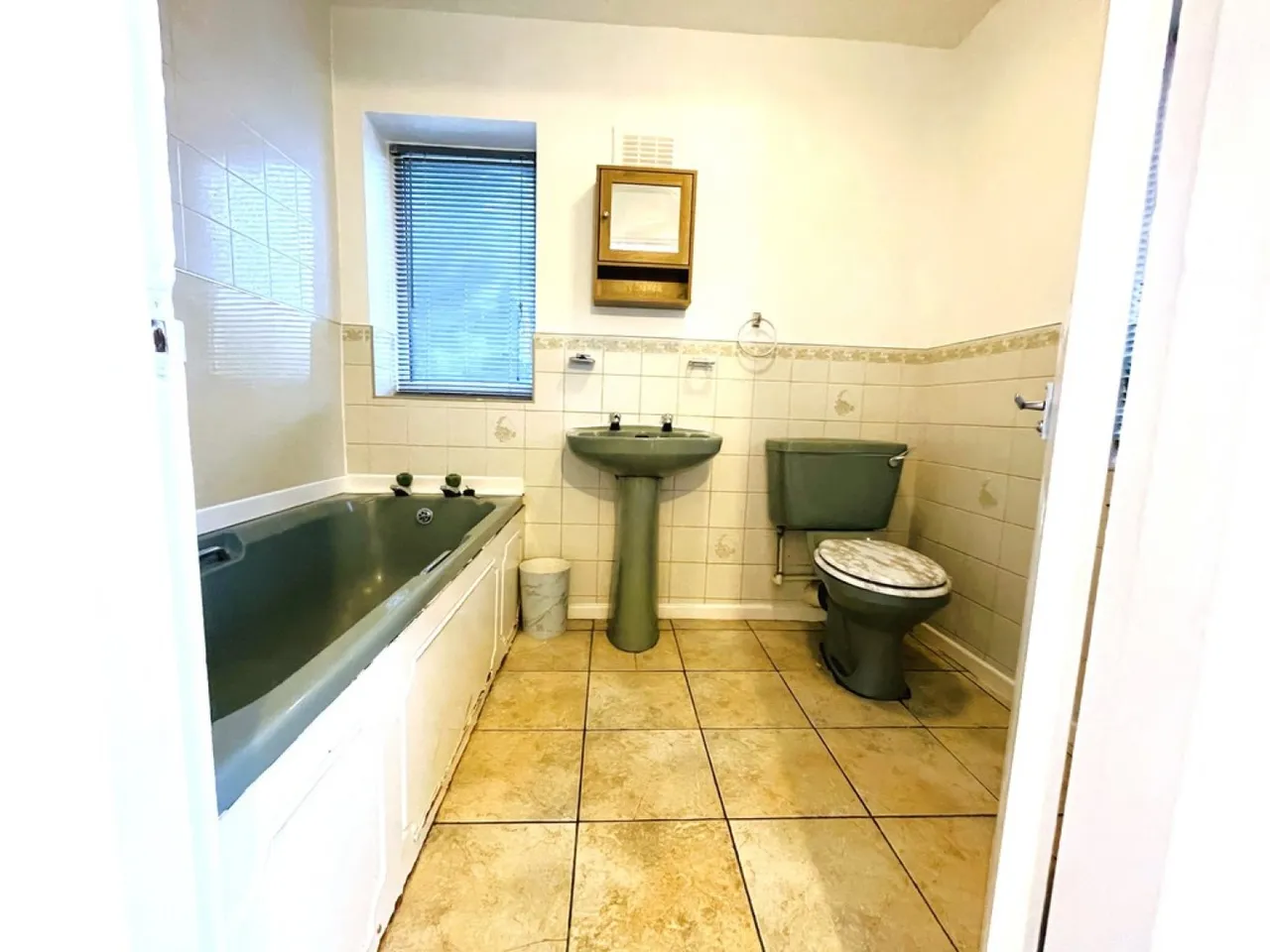 Churchill Drive, Newark, photo 12