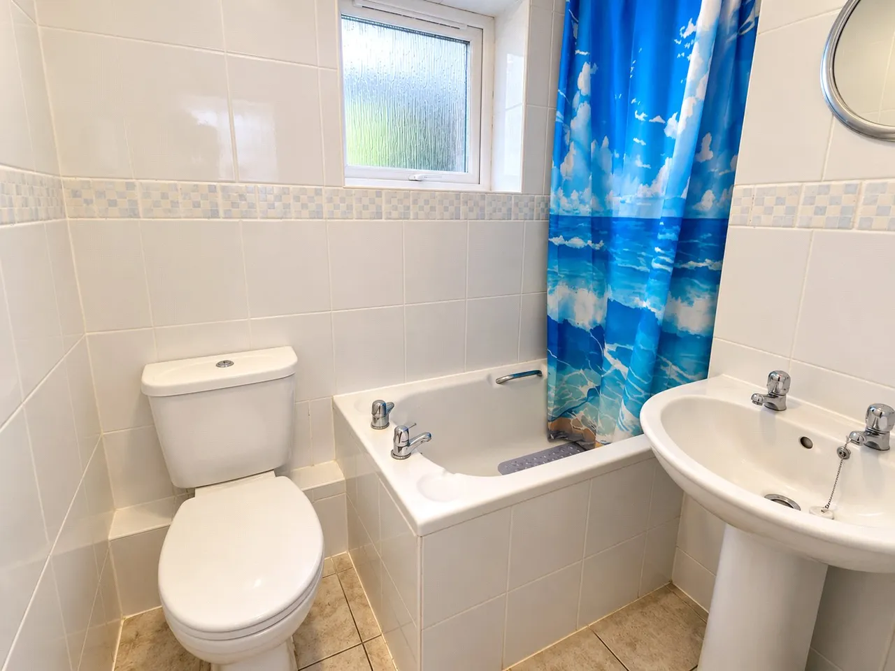 Highclere Court, Knaphill, GU21, photo 6