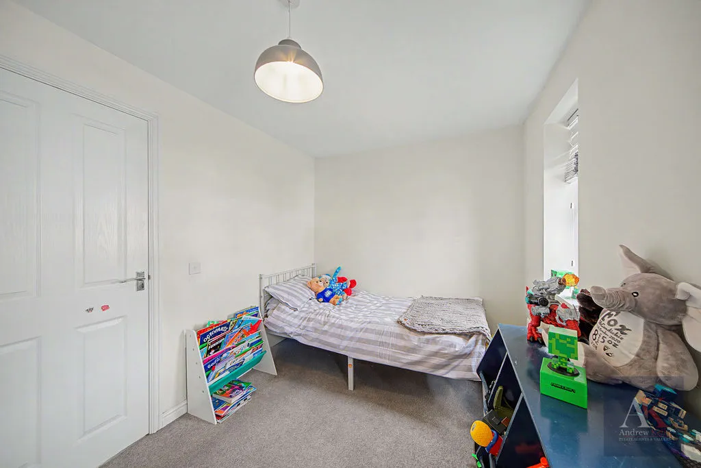 Wayfarers Way, Rochdale OL12 9EQ, photo 9