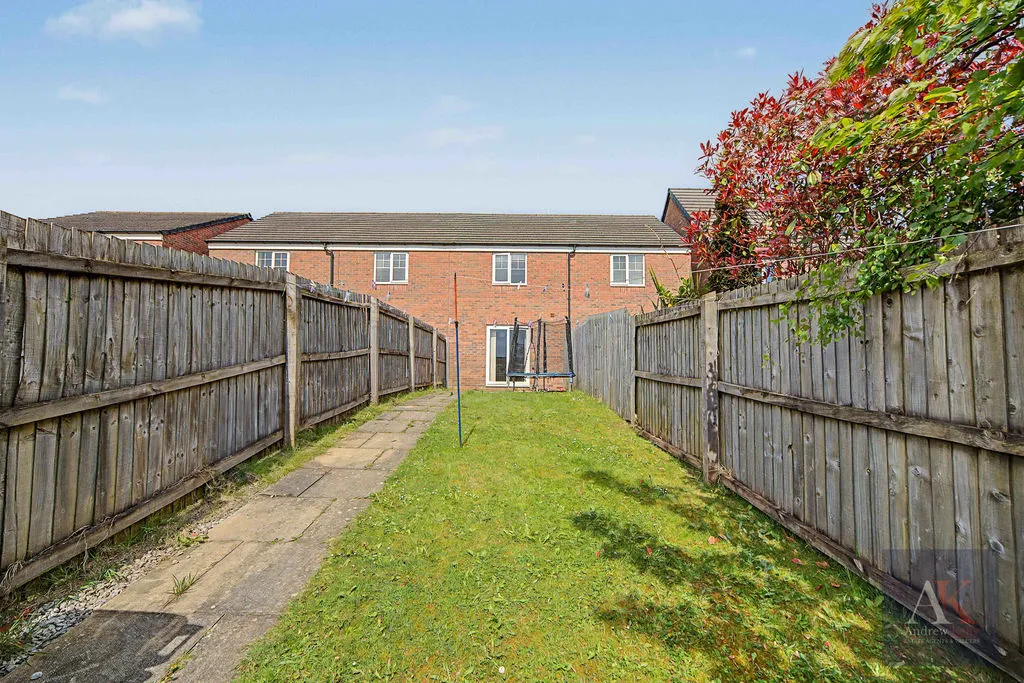 Wayfarers Way, Rochdale OL12 9EQ, photo 11