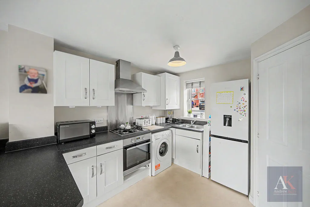 Wayfarers Way, Rochdale OL12 9EQ, photo 3