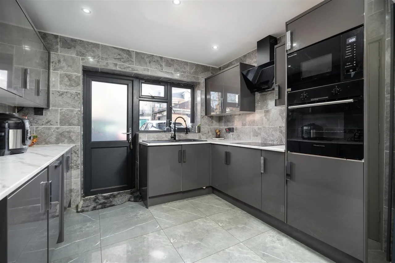 Ferrers Avenue, West Drayton, UB7, photo 12