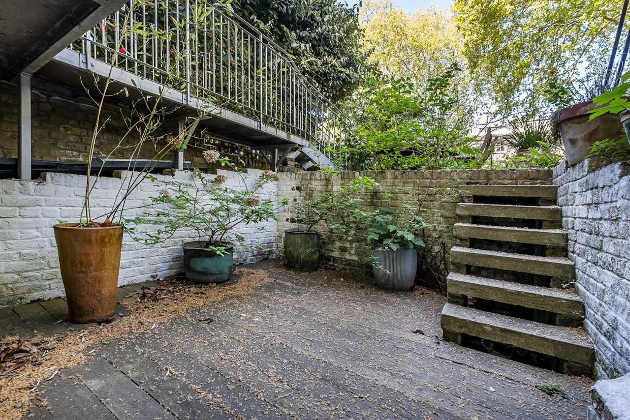 Ladbroke Gardens, London, W11, photo 11