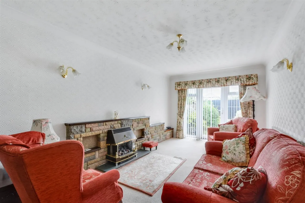 Charles Avenue, Chilwell, NG9, photo 2