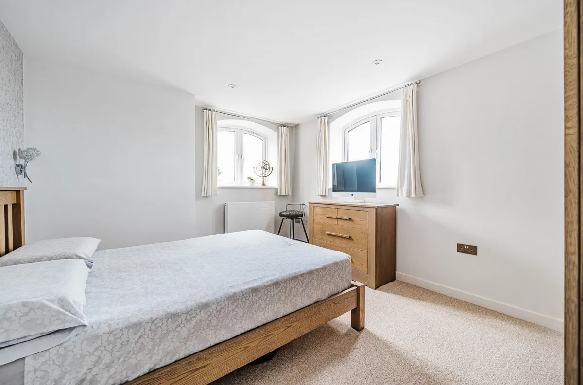 Pulborough, RH20, photo 16