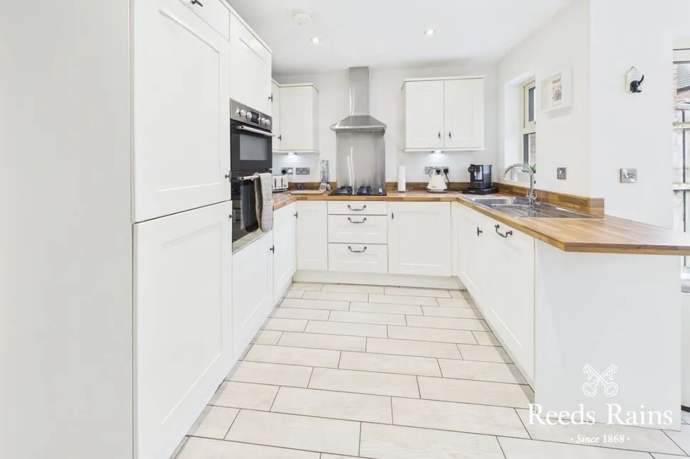 Millers Park Avenue, Newtownards, BT23, photo 8