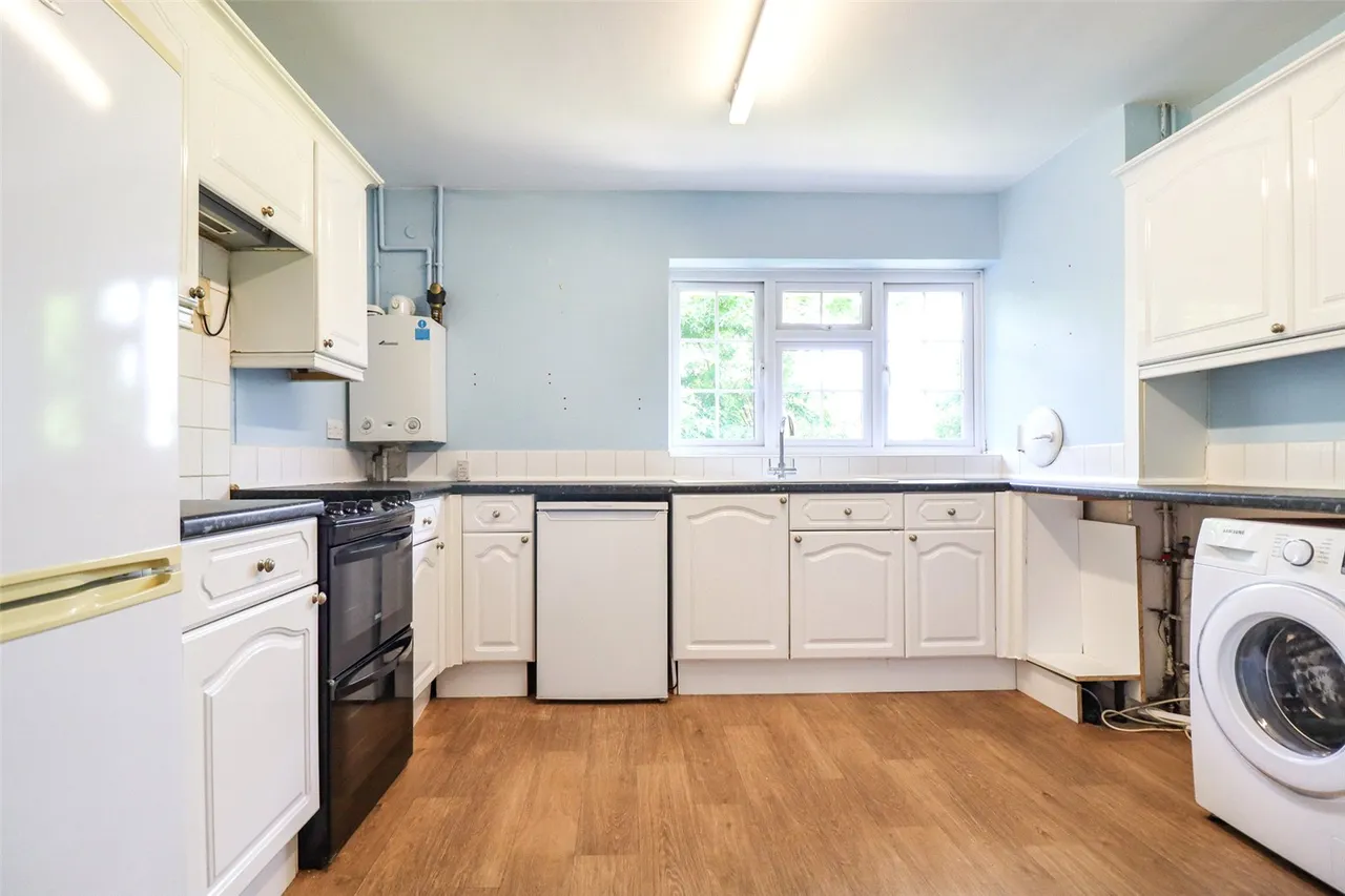 Heathfield Court, Fleet, Hampshire, GU51 5DX, photo 4