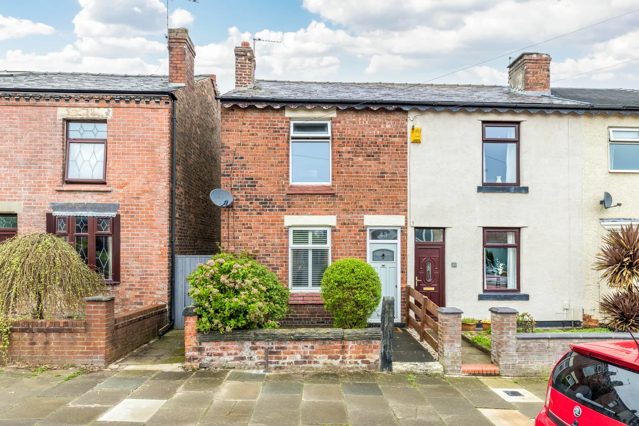 Grove Lane, Standish, WN6, photo 2