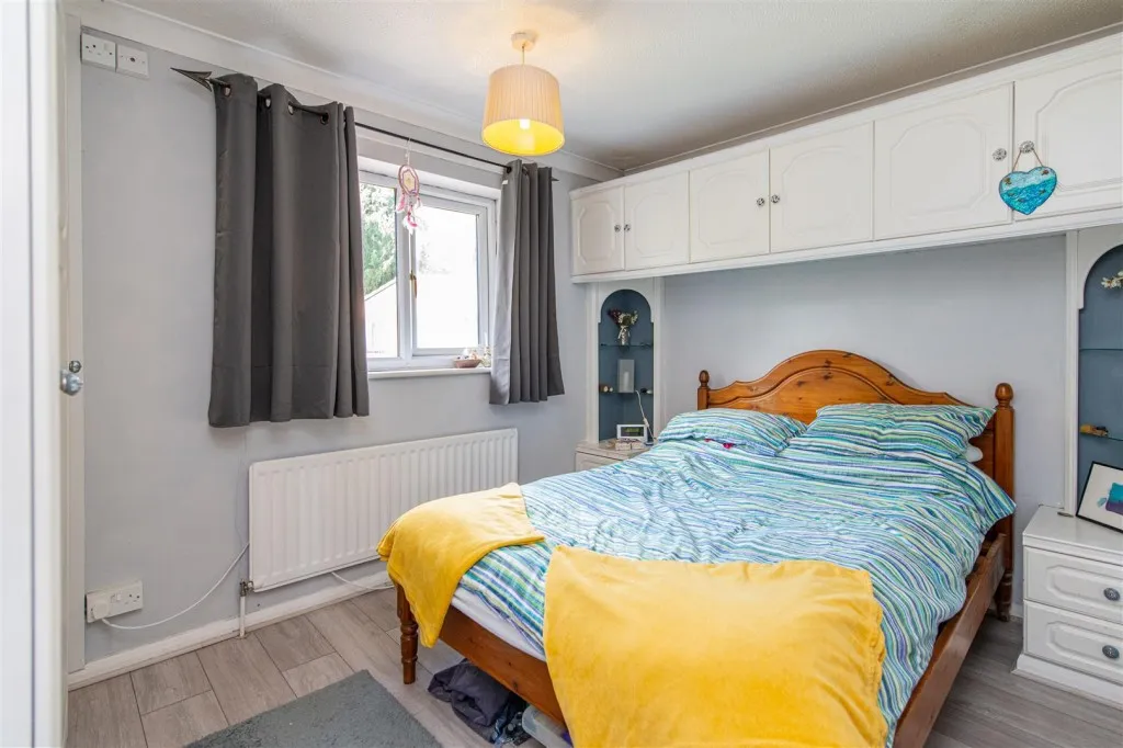 Walsingham Avenue, Kettering, photo 10