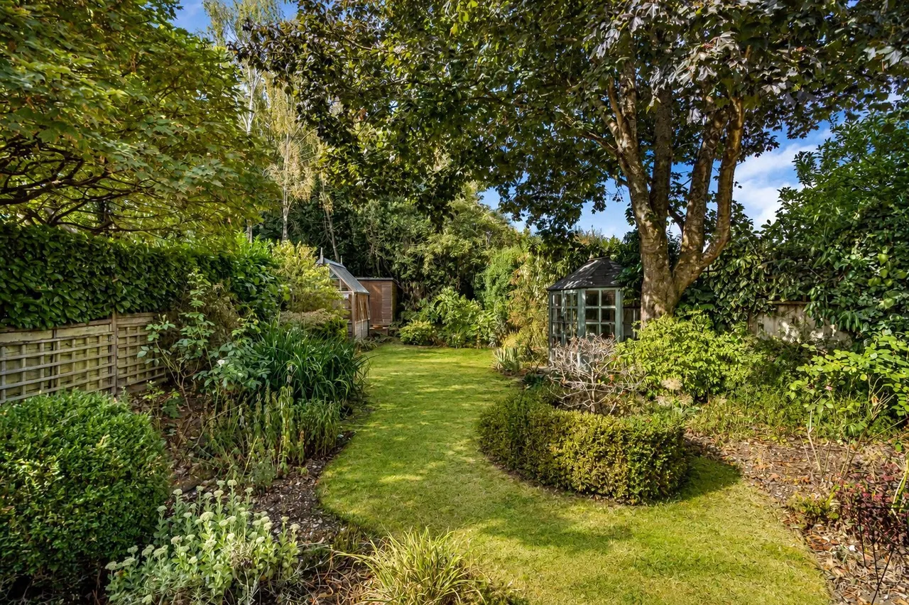 Oxford Road, Woodcote, RG8, photo 19