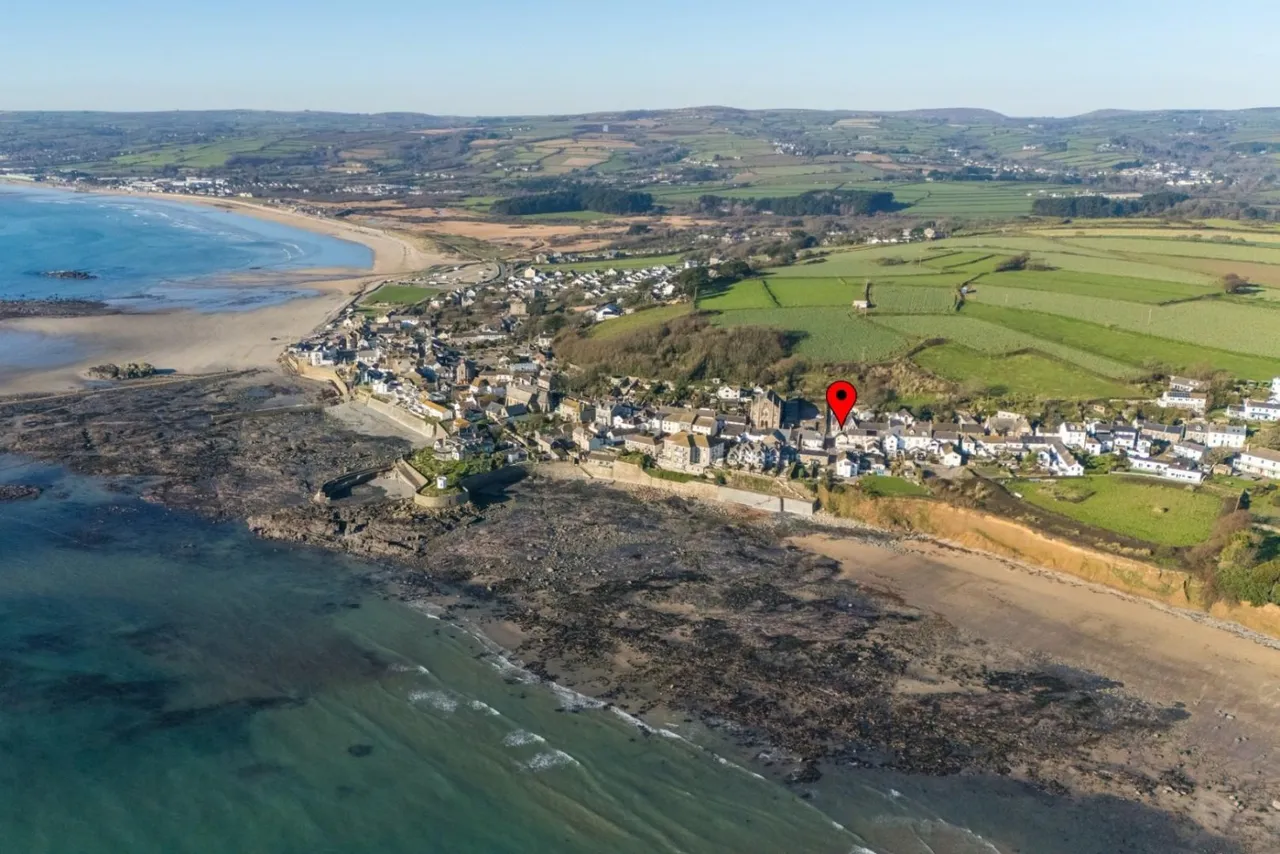 Fore Street, Marazion, TR17, photo 13
