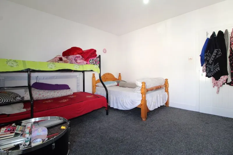 Hampton Road, Luton LU4 8AP, photo 12