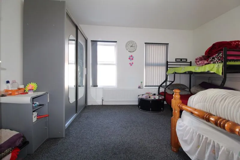 Hampton Road, Luton LU4 8AP, photo 10