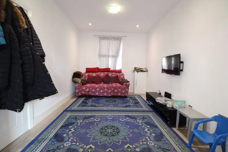 Hampton Road, Luton LU4 8AP, photo 5