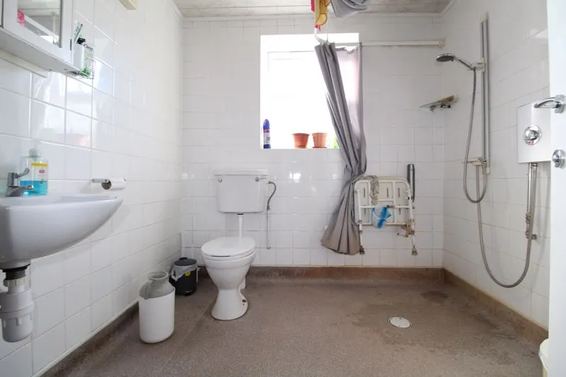 Hampton Road, Luton LU4 8AP, photo 8